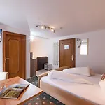 Hotel Hubertus 3*